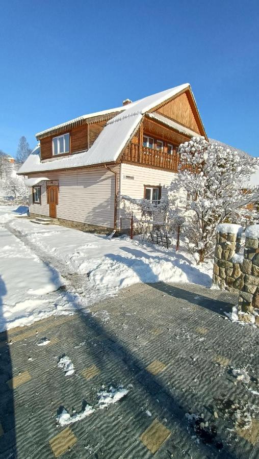 Homestay Opryshky Tatariv Bagian luar foto